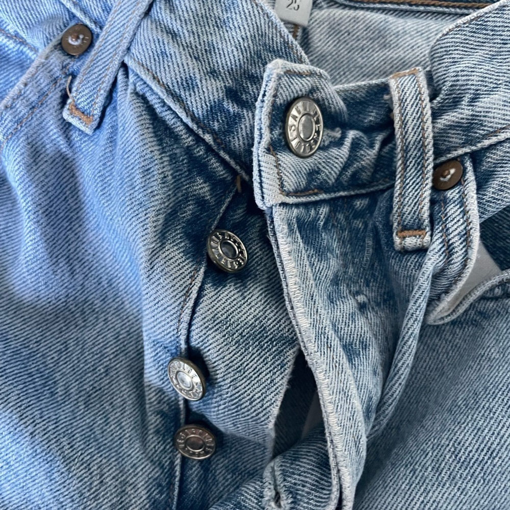Agolde Riley Light Blue Straight Leg Raw Hem Jeans - Picture 7 of 13